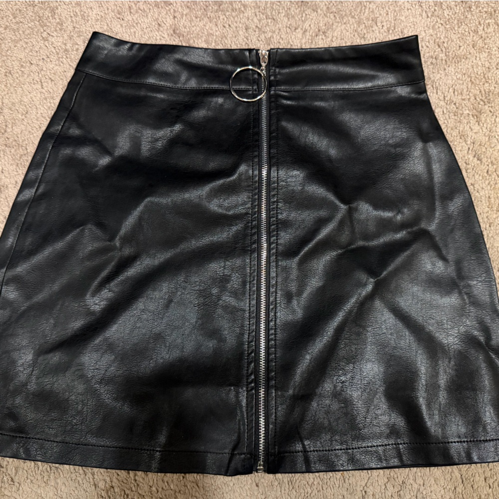 NUDE Black Zippered Leather Mini Skirt
